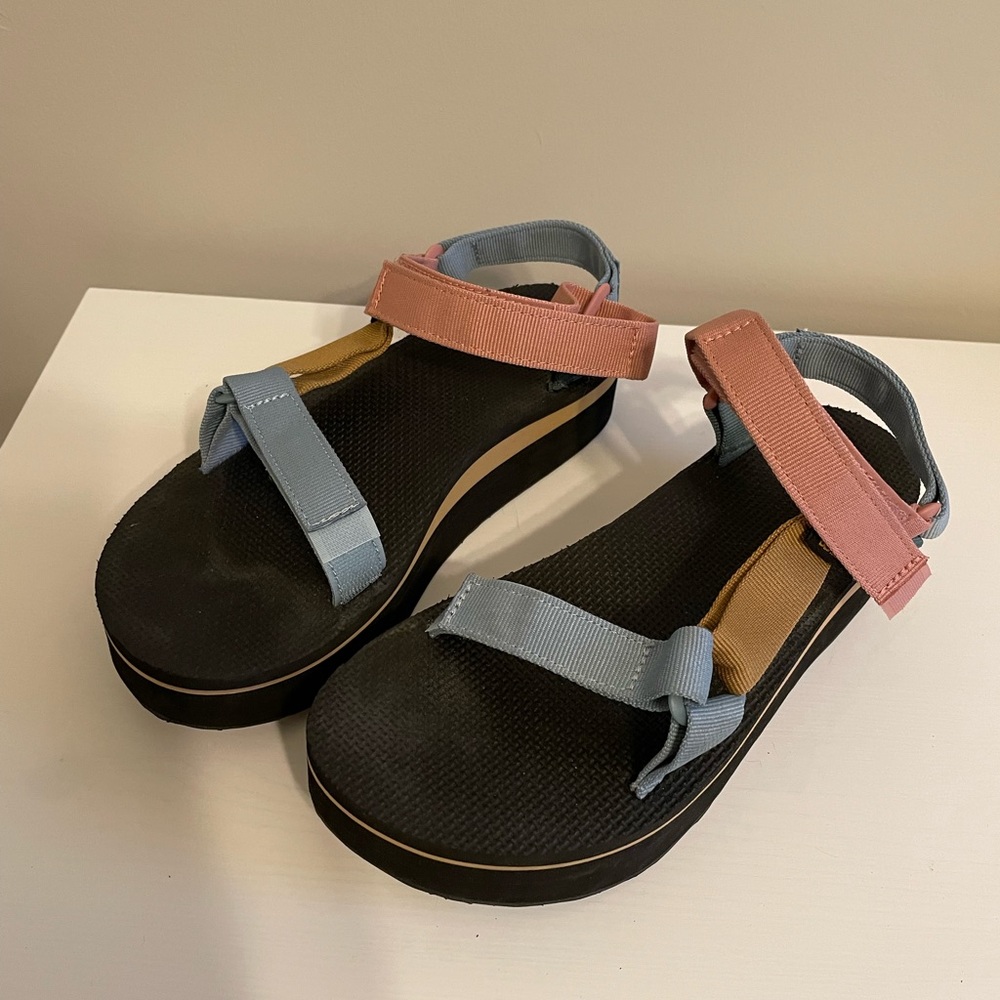 Teva Sandals, size 9 multicolor